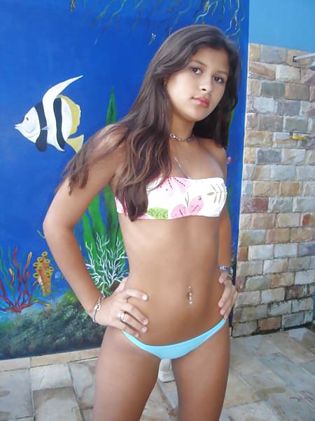 Free Bikini teens in Brazil photos