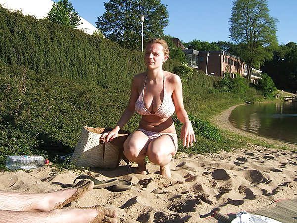 Free Russian woman wich big tits photos