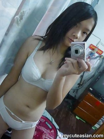 Cute Asian girlfriend selfshot nude pics - 16 Pics | xHamster