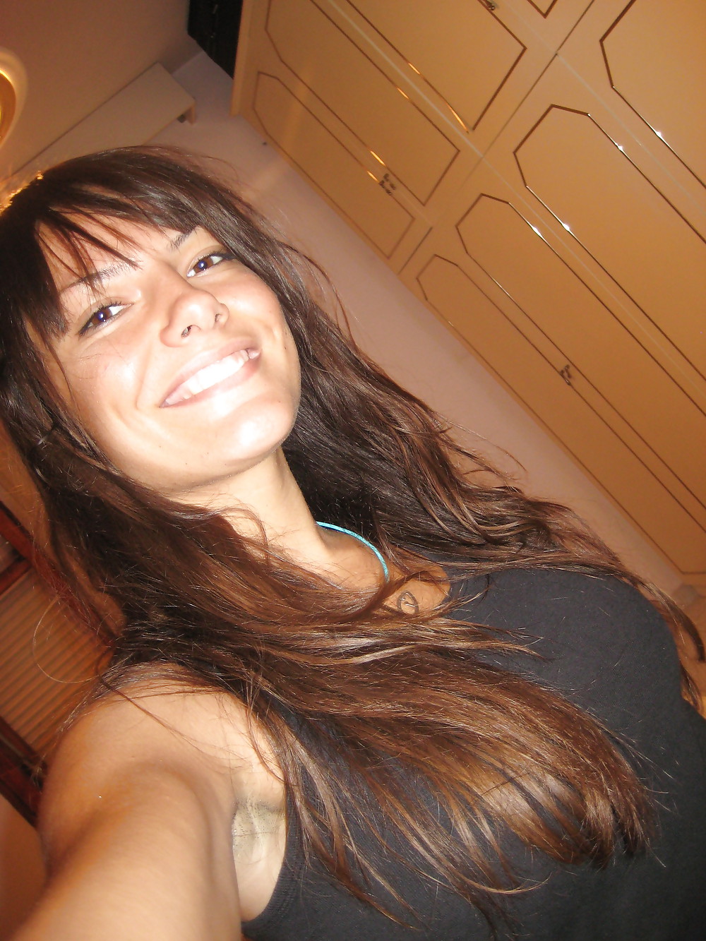 Free LATINA MIQUELLE photos