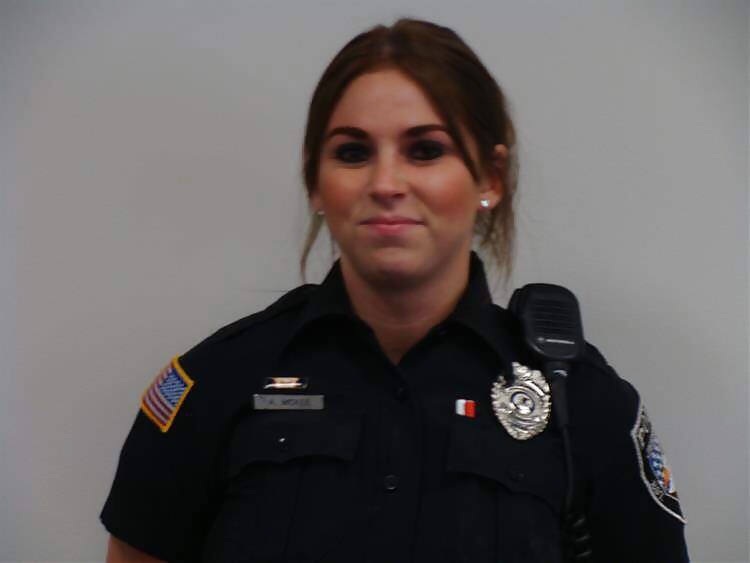 Free Female cops1 photos