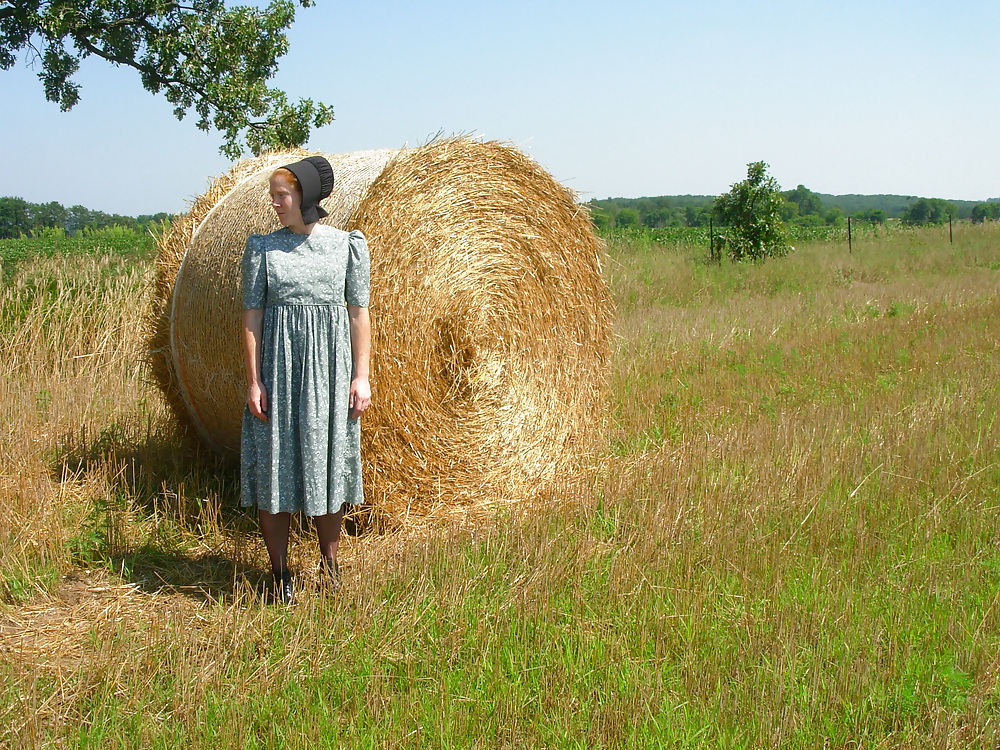 Free Redhead Amish Girl Belle photos
