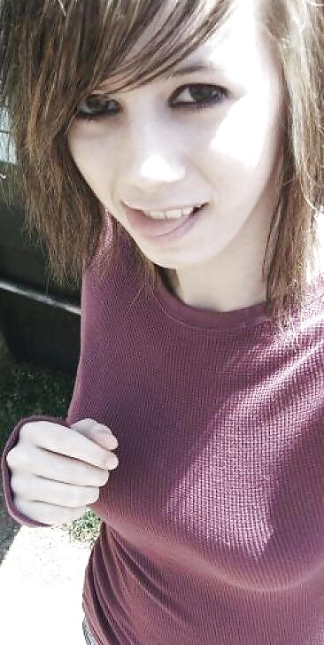 Free Carly 19 Years photos