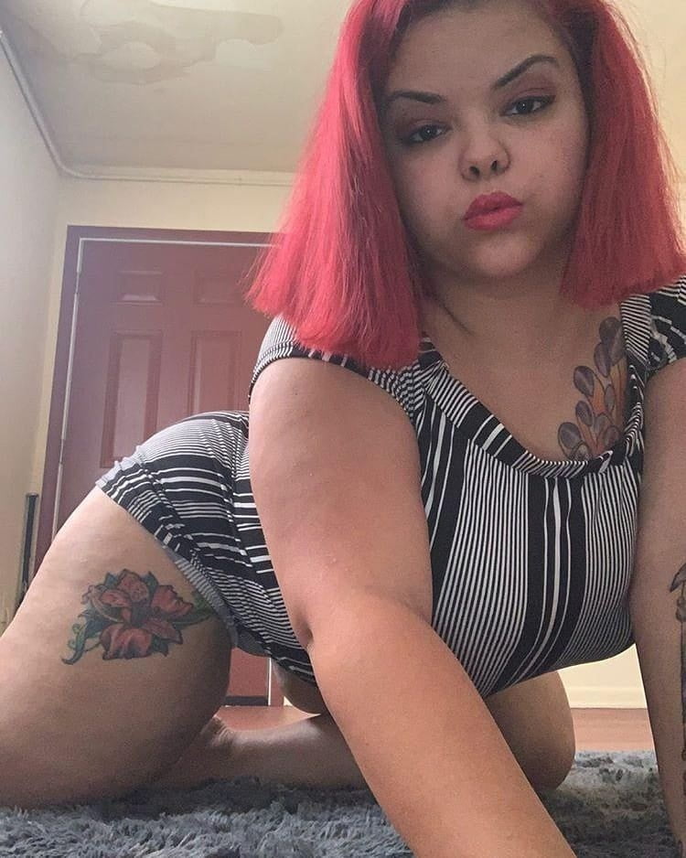 Thick Cuban ass & titties on her - 52 Photos 