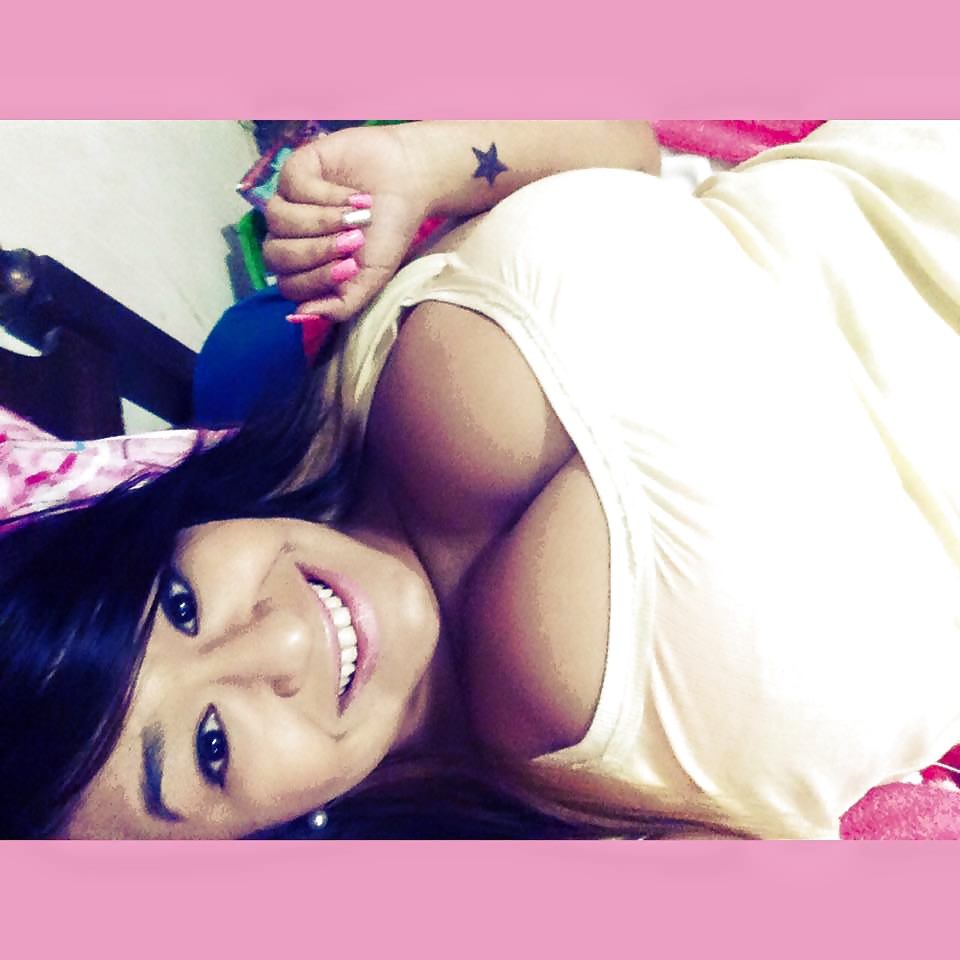 Free huge tit Mexican and Latin ass photos