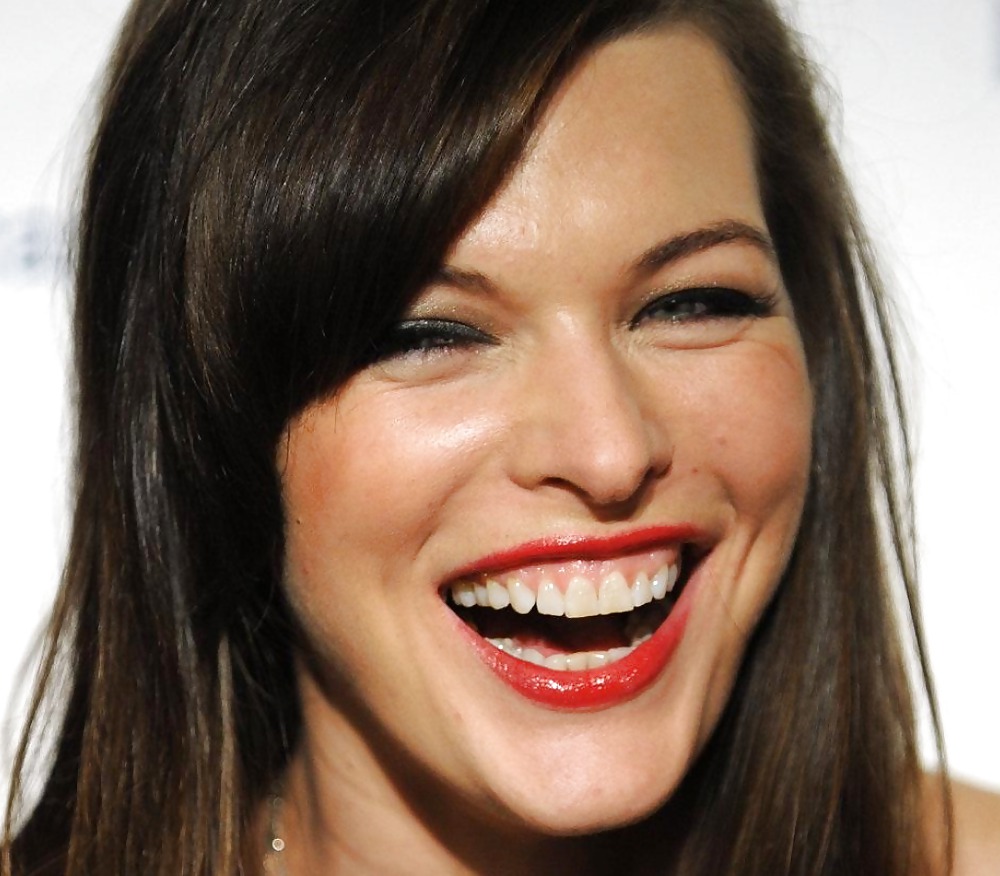 Free Milla Jovovich photos