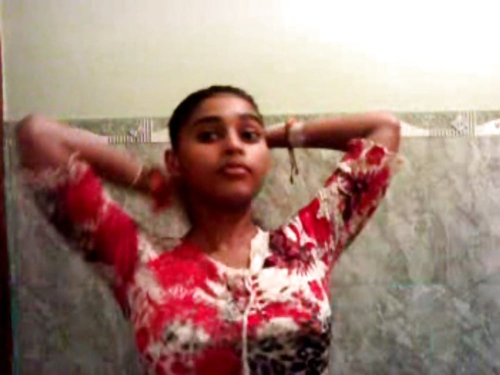 Free Indian girl nude in the shower photos