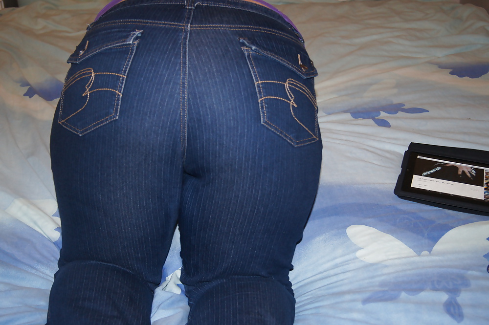 Free wifes ass in jeans photos