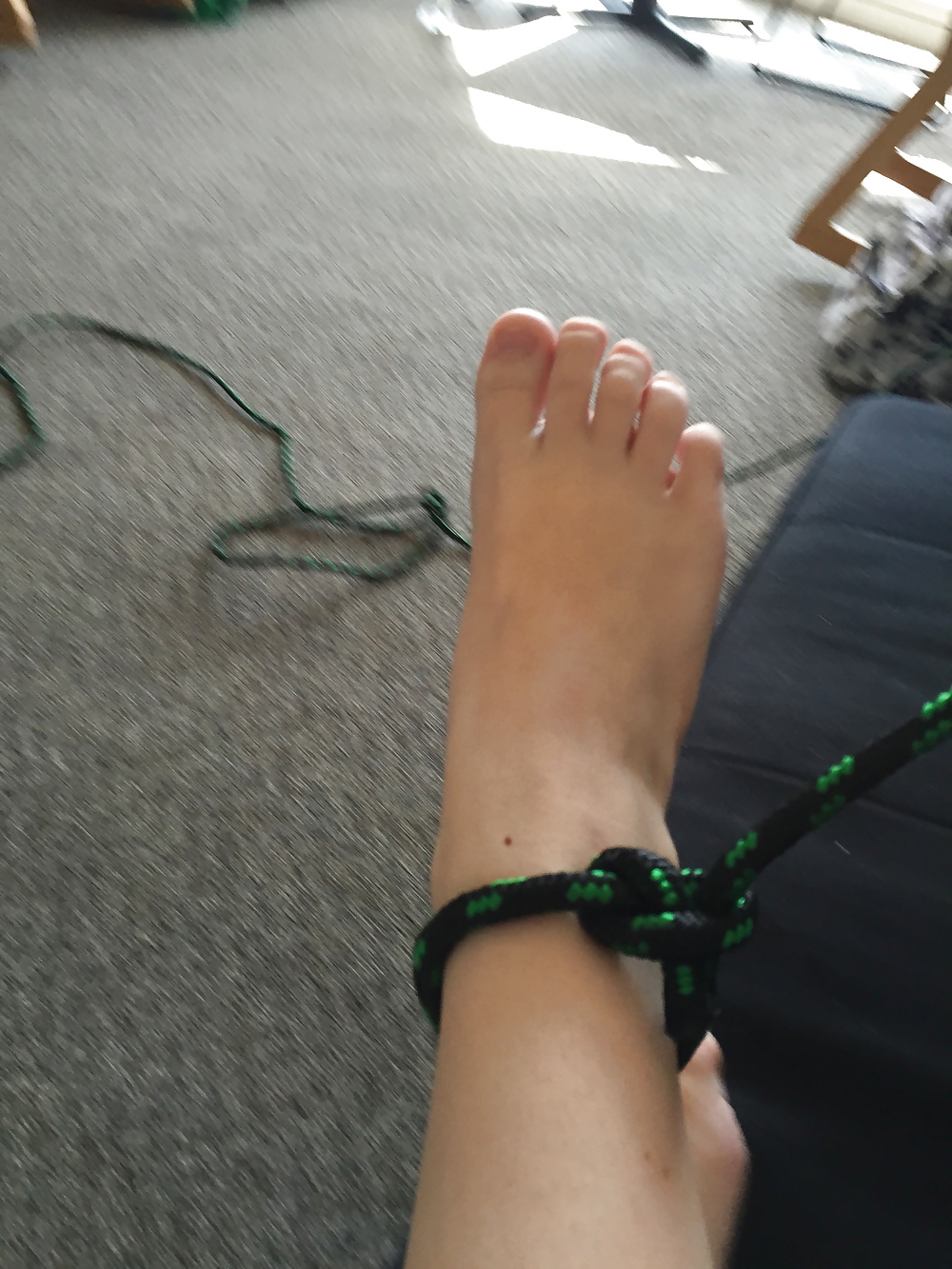 Free Friends feet with rope photos