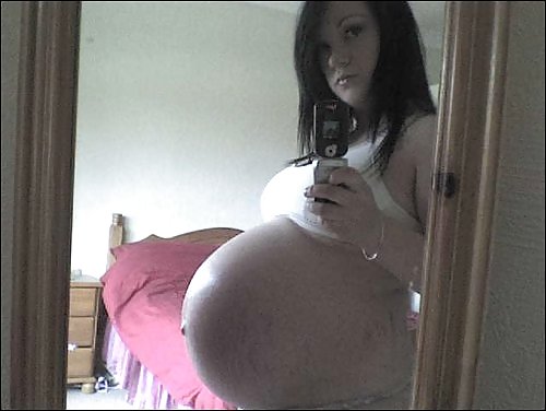 Free Pregnant yummies photos