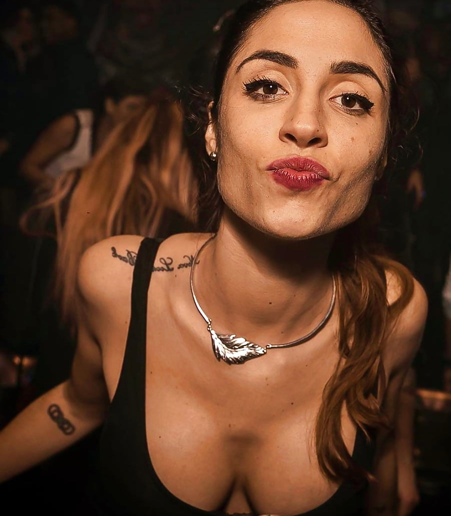 Free Girls partying in club - Paris #17 photos