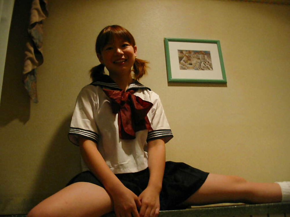 Free Japanese School Girls 09 photos