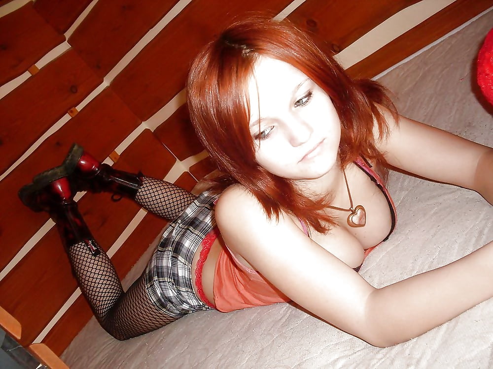 Free Redhead teen bitch photos