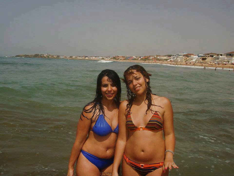 Free 100% moroccan girls that i like NON NUDE photos