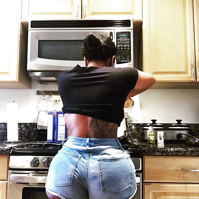 Free ITS JUST SUMTHIN ABOUT ASS IN THE KITCHEN VOL.104 photos