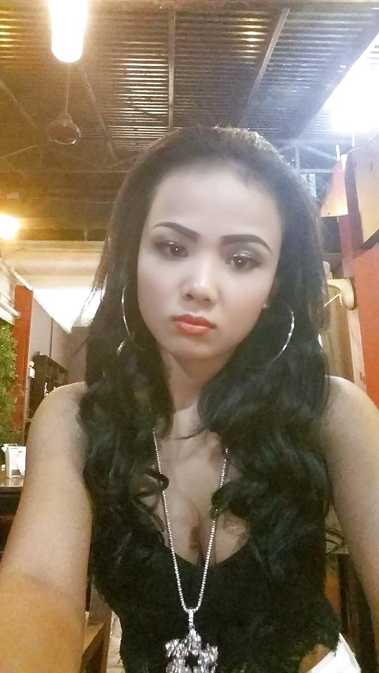 Free Cambodian 19 year old slut photos