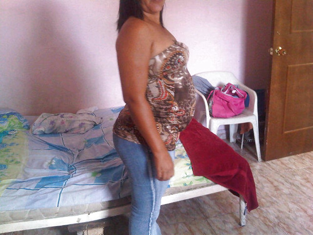 Free Real Latina Wife Pregnant photos