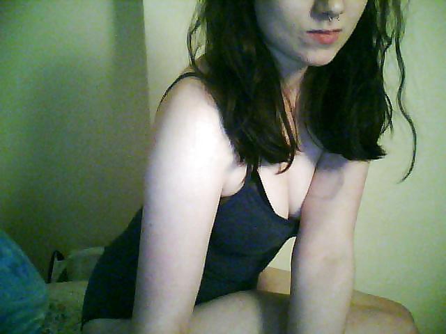 Free Hairy British exgirlfriend photos