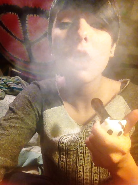 Free Ali Rebecca Feuti photos