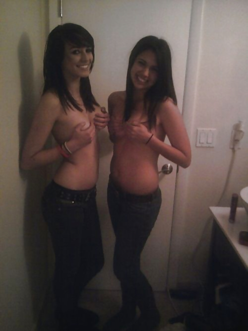 Free teens with friends 10 photos