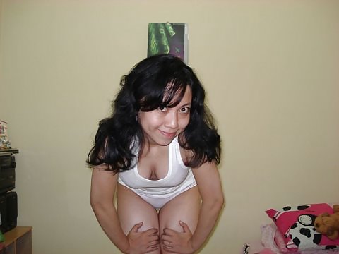 Free Sexy Rosila showing what she got photos