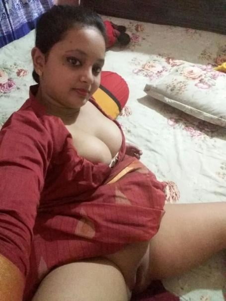 Sexy Hot Nude Indian Bhabhi 6