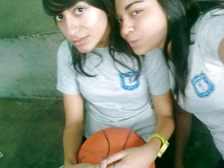 Free Latina petite Alina Ramirez photos