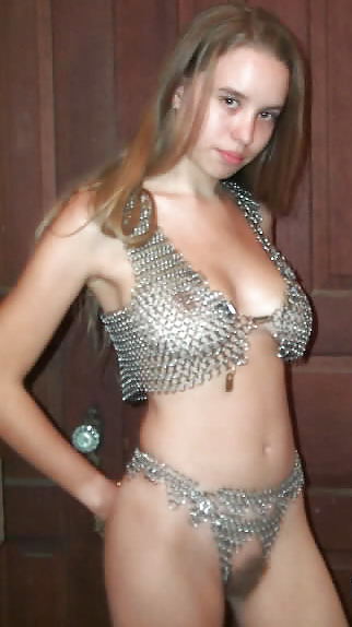 Free Chainmail Angie photos