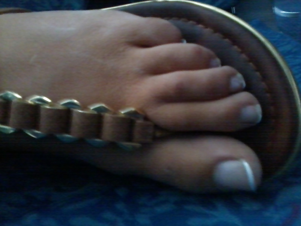 Free arab hot feet yumy toes photos