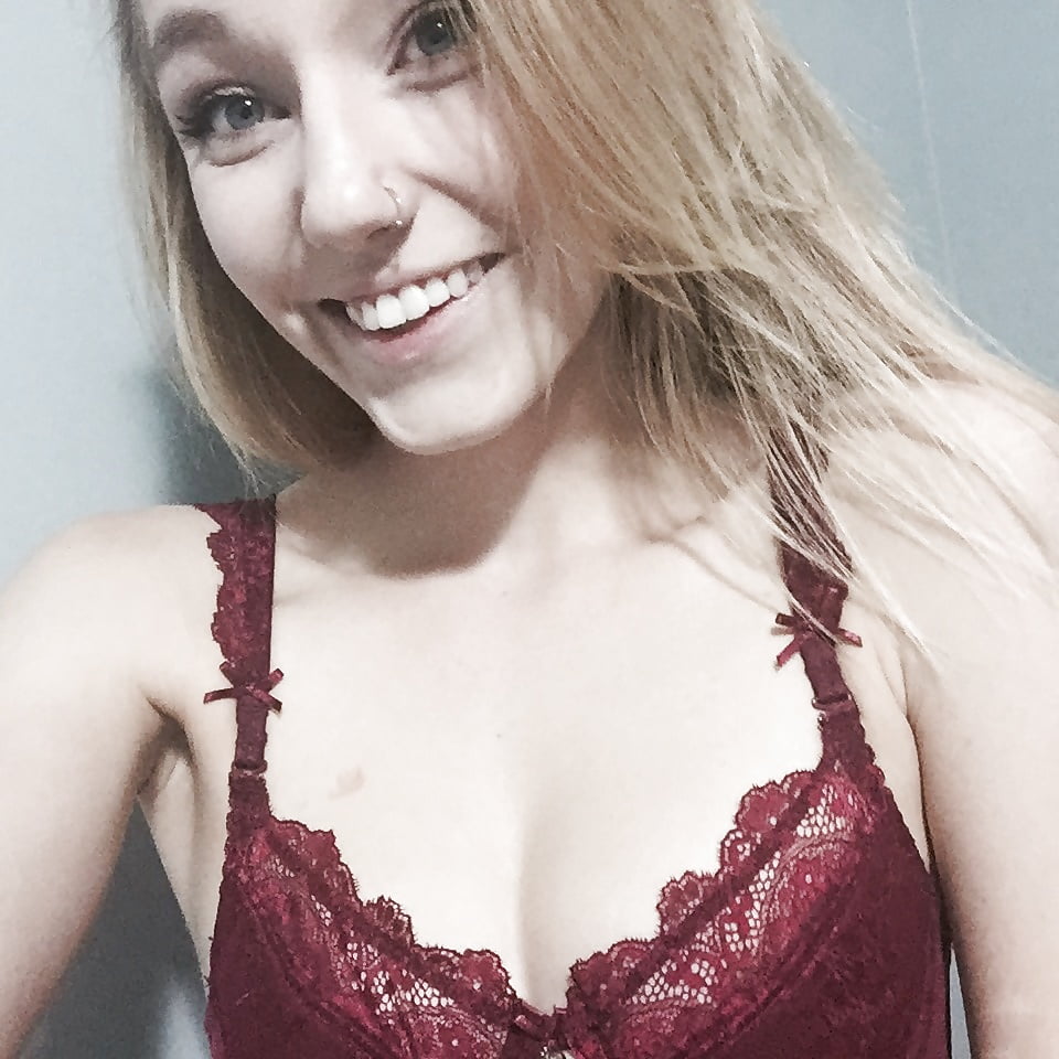 Free Exposed Amateur Teen - Kaylah photos