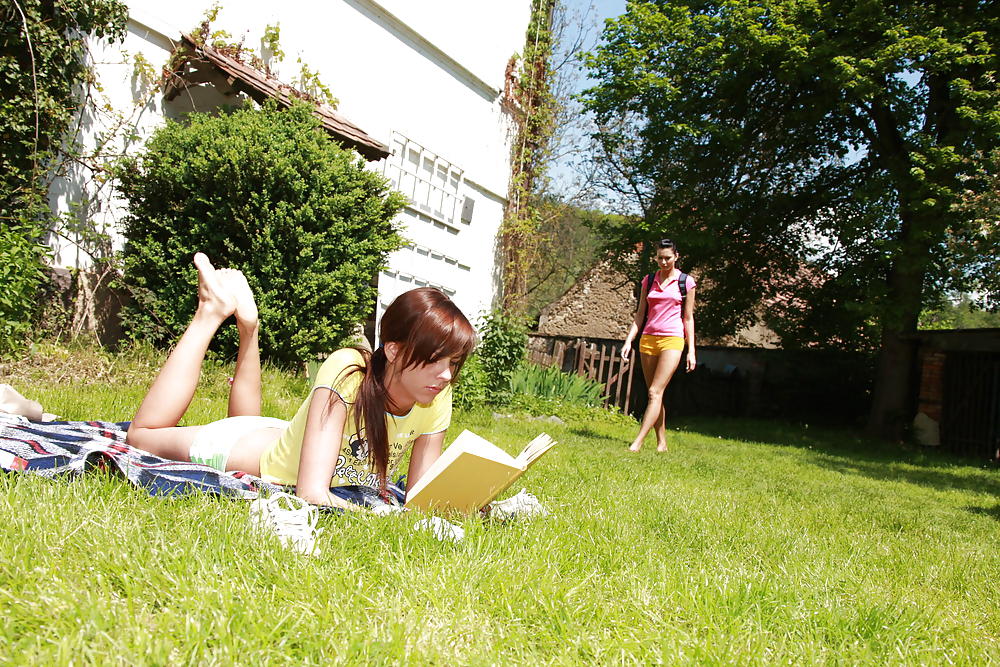 Girls Schulmaedchen Outdoor Kuessen