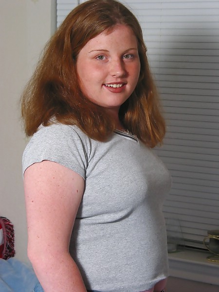 Free Chubby Teen smiling photos