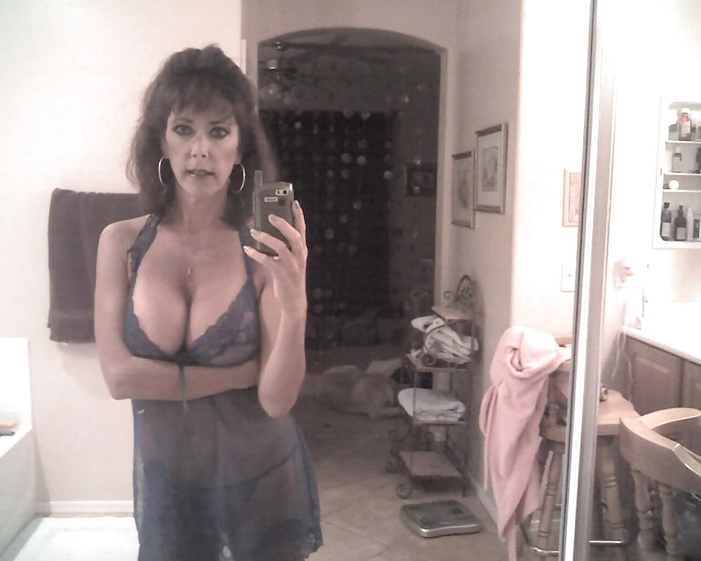 Free Hot Milf photos