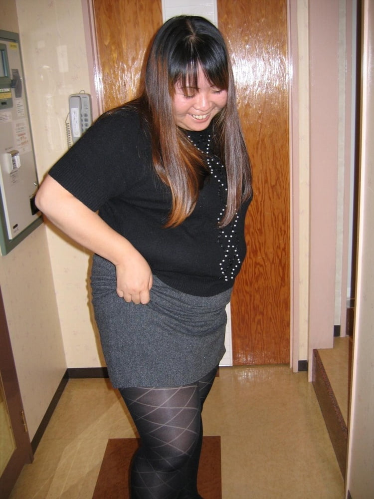 Bbw mix 1632 (Asian dressed women) - 16 Photos 