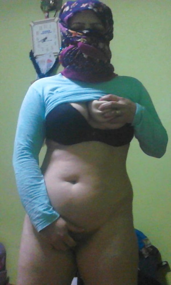 Free Hijab Real photos