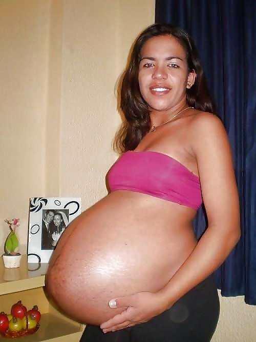 Free Pregnant chicks naked 4 photos