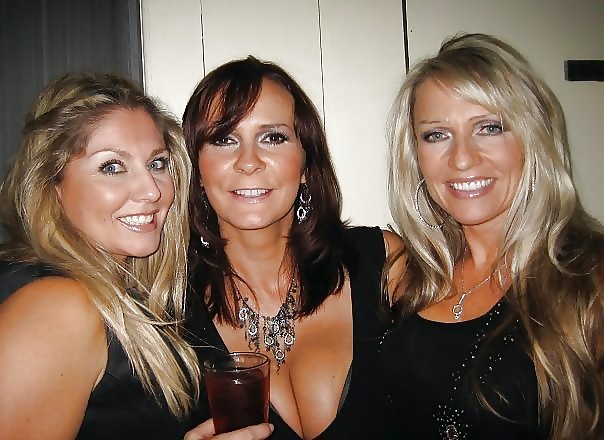 Free Being a slut runs in the fam photos