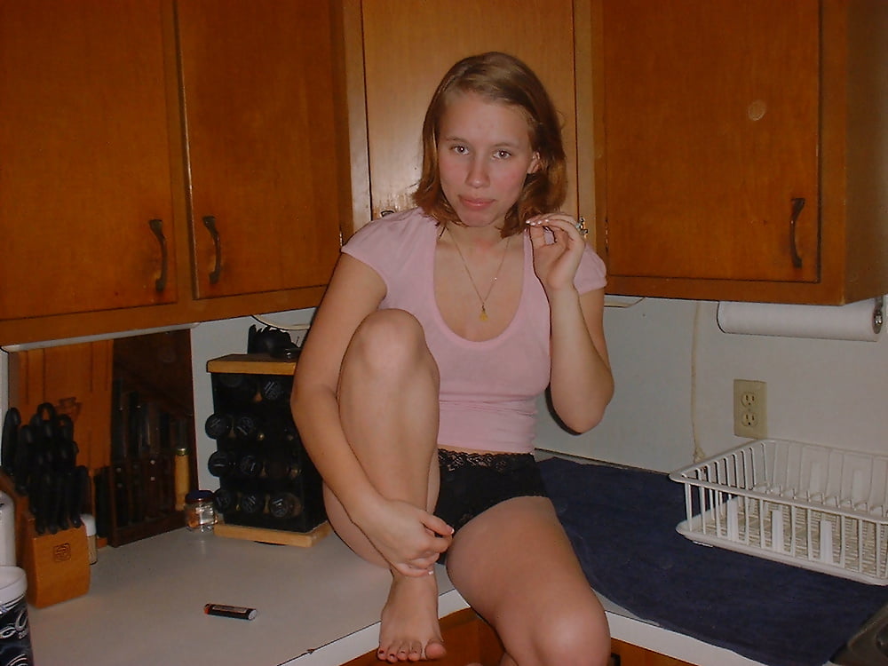 Free amateur blonde photos