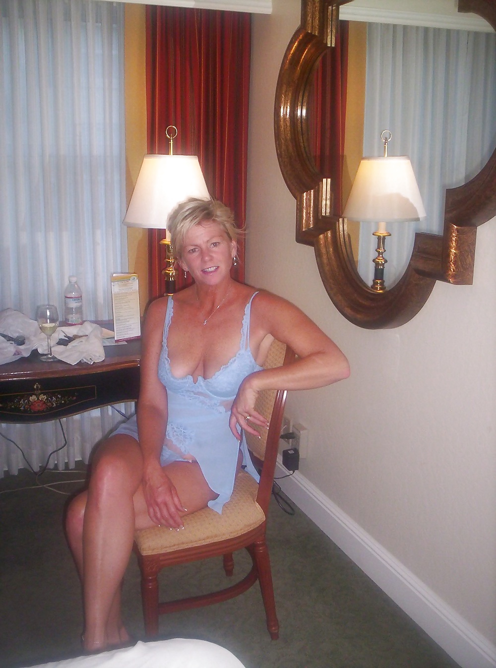 Free Sexy Mature Wife Joanne photos