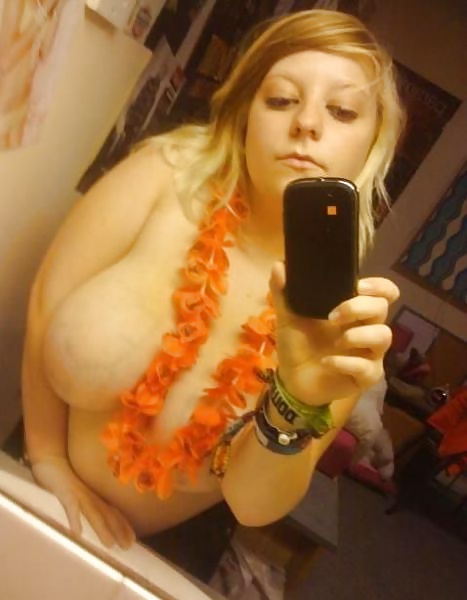 Free Selfie Amateur Big Tit Babes - vol 17! photos
