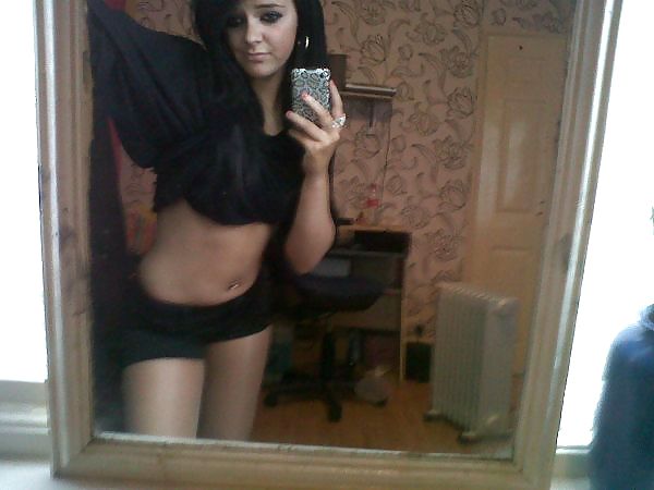 Free sexy selfshot british teen girls photos