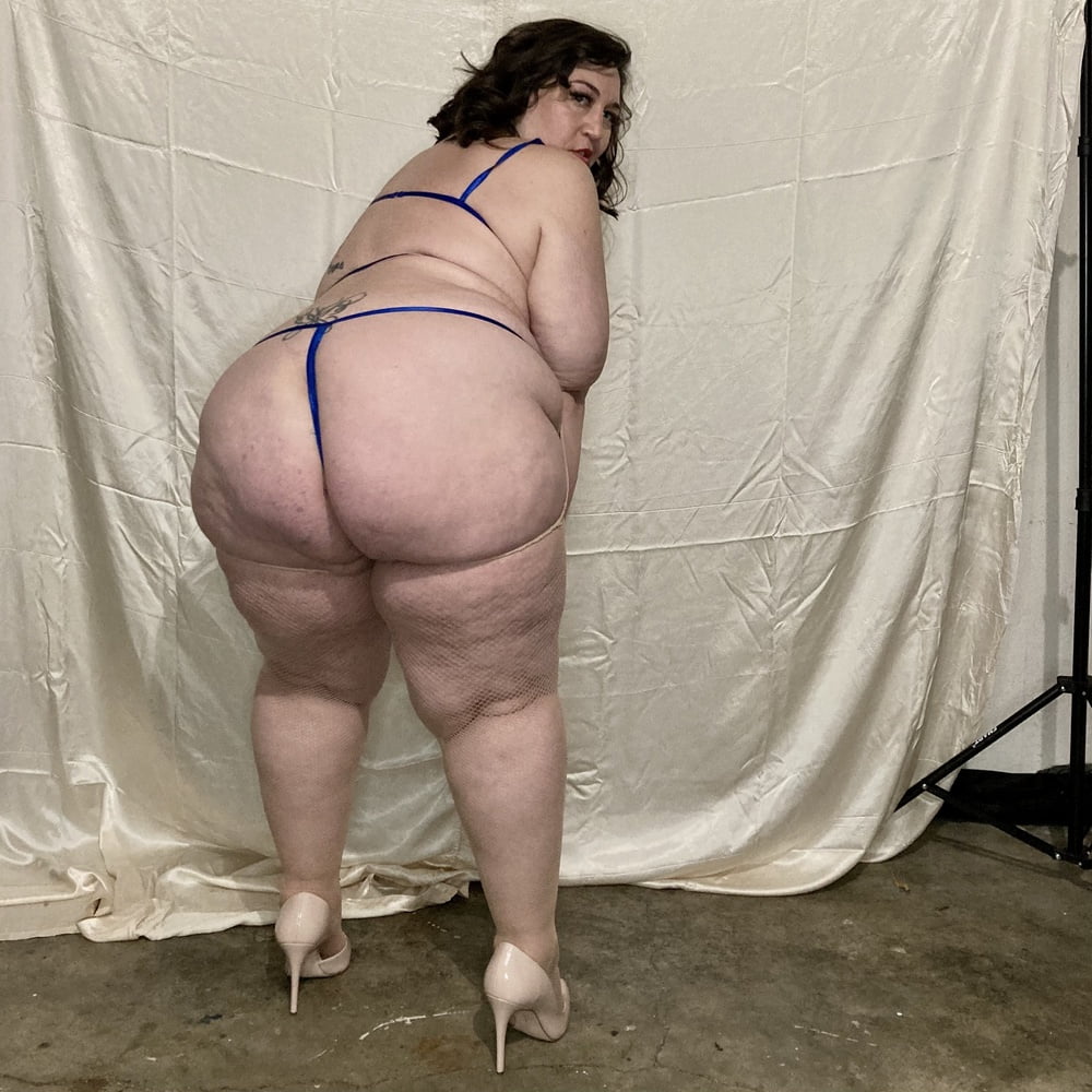 Its Kylie BBW - 5 Pics