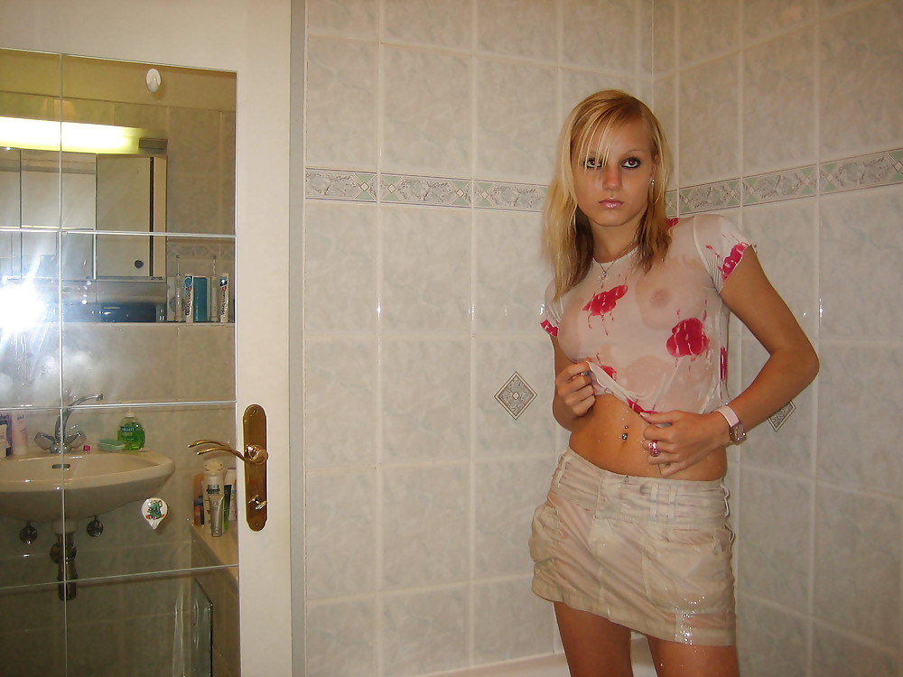 Free Nice Skinny Blonde Teen photos