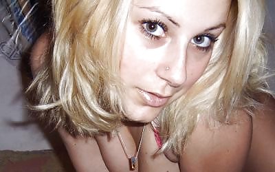 Free Hot & Slutty Blonde photos