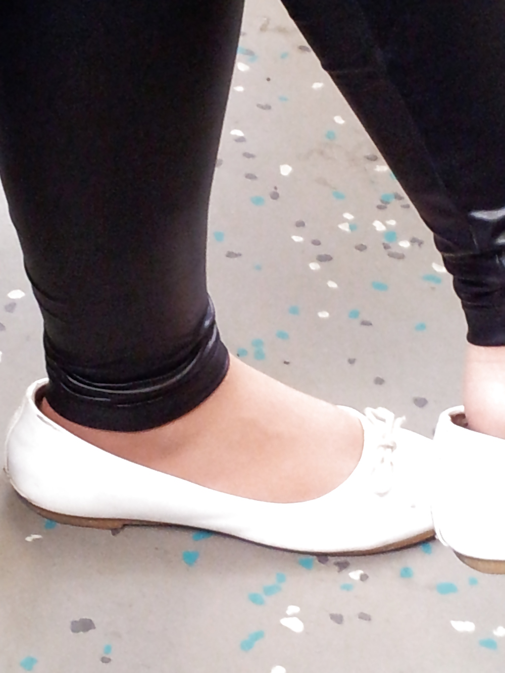 Free Wifes well worn stinky Ballerinas Flats shoes photos