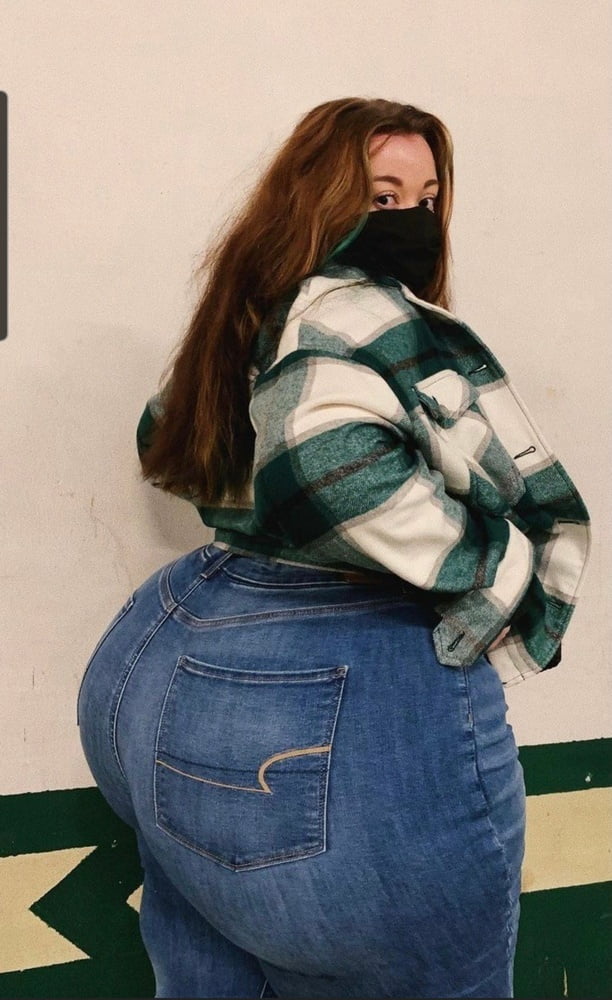 Big Booty Whooty - 24 Photos 