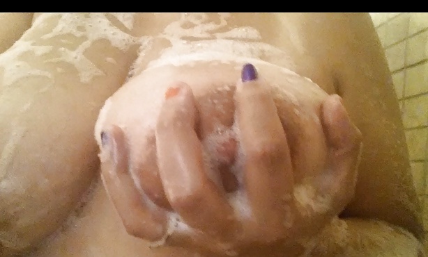 Free Her big tits photos