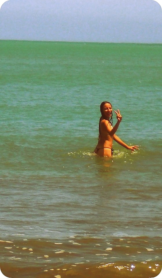 Free las tangas de karen photos