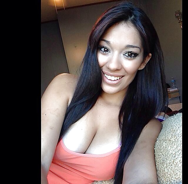 Free Young latina hottie with boobs and more. photos