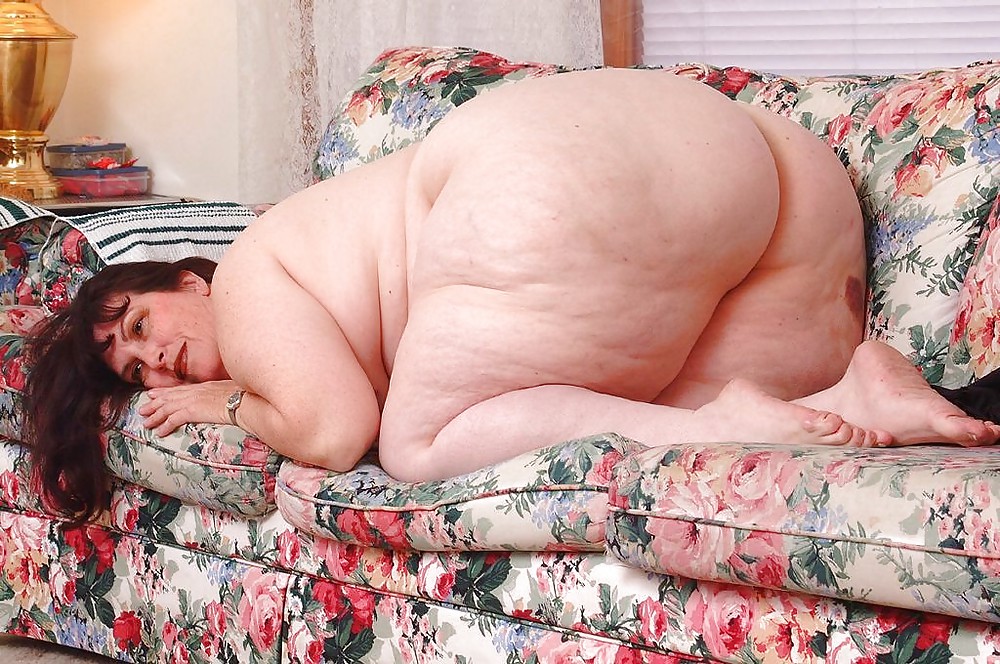 Free BBW chubby supersize big tits huge ass women photos